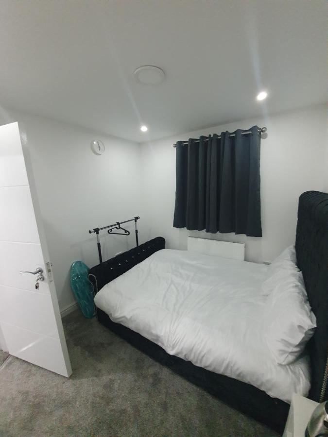 בורי Beautiful Rooms Shaw St And Pine St מראה חיצוני תמונה