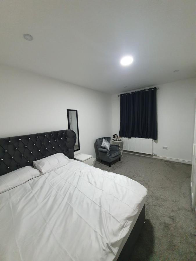 בורי Beautiful Rooms Shaw St And Pine St מראה חיצוני תמונה
