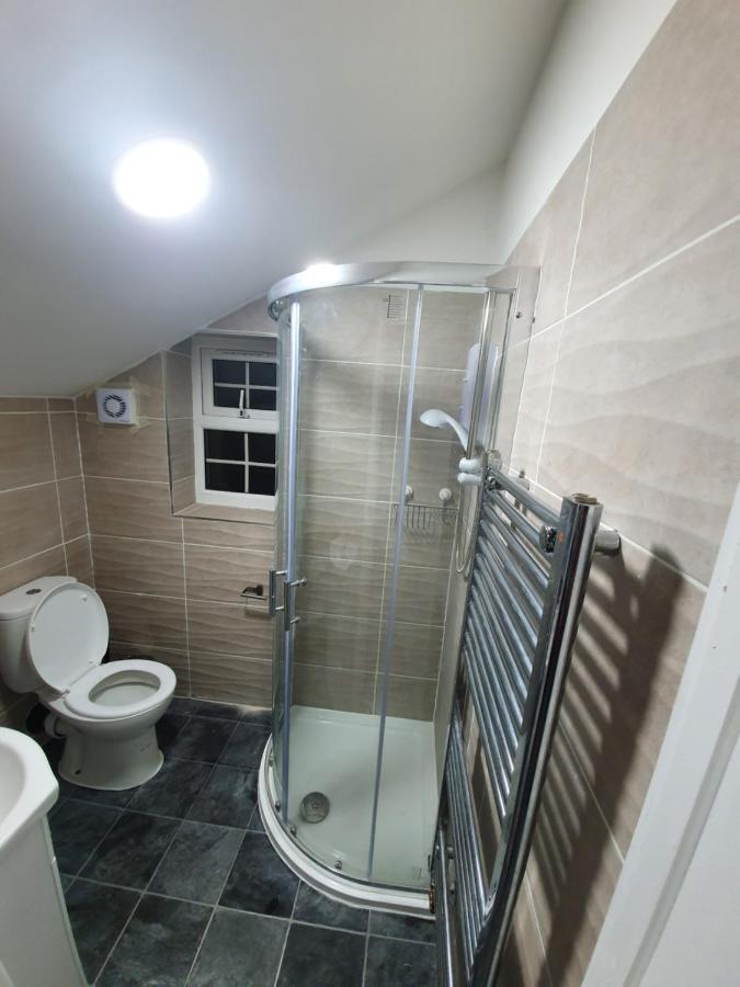 בורי Beautiful Rooms Shaw St And Pine St מראה חיצוני תמונה