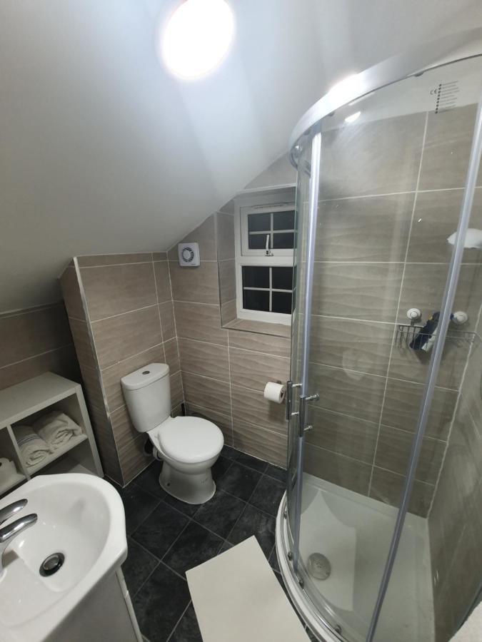 בורי Beautiful Rooms Shaw St And Pine St מראה חיצוני תמונה